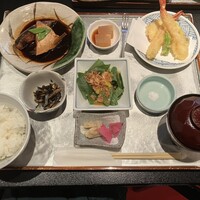 日本料理　　銀扇 - ぶりかま御膳