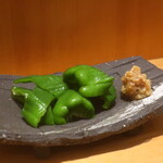 こころや - 生ピーマン梅味噌添え