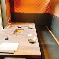 熟成焼肉えいき - 店内