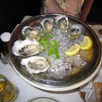 Wolfgang's Steakhouse by Wolfgang Zwiener - 2010年のオイスター･ハーフ･シェル＄16.00