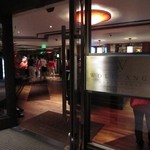 Wolfgang's Steakhouse by Wolfgang Zwiener - 2010年の外観