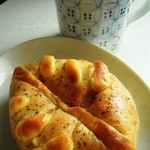 ミナトベーカリー - 紅茶クリームパン