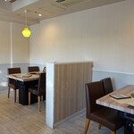 肉菜工房うしすけ - 店内は変わらず！