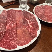 ちんや - 赤身メインだが美味しいお肉