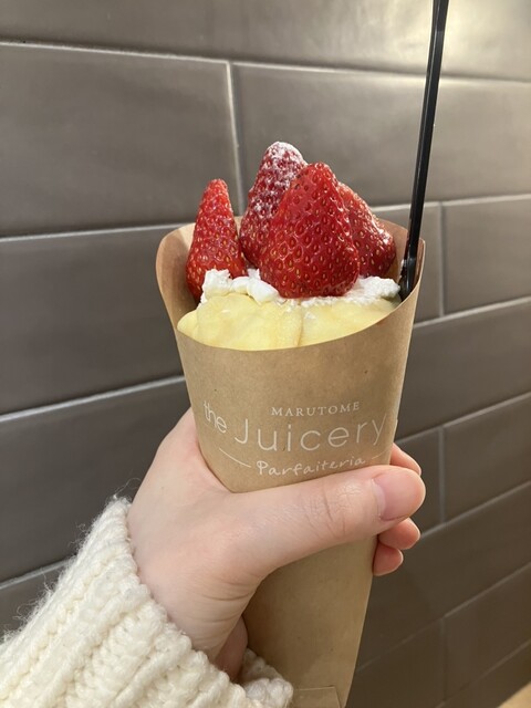 【Thomas Russell & Co】 ビクトリアンのフルーツスタンド マルトメ・ザ・ジューサリー パフェテリア ルミネ新宿店