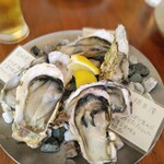 Oyster House Pisca - 牡蠣３種食べ比べ780円（税込）×２
