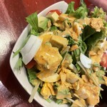 PIZZA DINING JOYs - 美味して写真撮るの忘れて食べちゃったコプサラダ