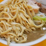 ラーメンエース - ラーメン＋限定煮干　麺ズームアップ＆スープズームアップ
