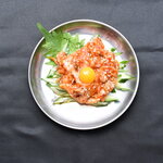 レトロパブ ホキマスタンド - えんがわユッケ