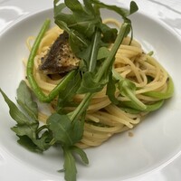 フィオレンティーナ - ■月替わりパスタ
                    鰯の香草パン粉焼きとアスパラソバージュのスパゲティーニ