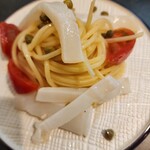 ポチの家 - フルーツトマトと赤イカパスタ