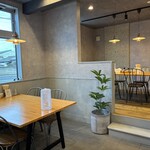 HARE tokidoki MUGI - 店内も雰囲気いい感じ