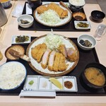 とんかつ 知青 - 