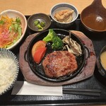 鶏と鉄板焼 宮本 - 