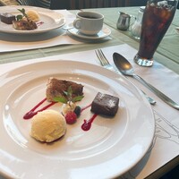 37 Steakhouse & Bar - 