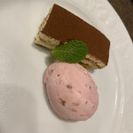 とっちん - デザート＋330円はティラミスをセレクト