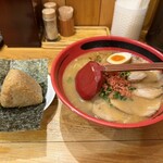 北海道名物らー麺 えびそば 一幻 八重洲地下街店 - 