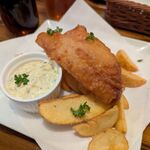アイリッシュパブ ザ クルーラカーン - フィッシュ＆チップスハーフ 1000円