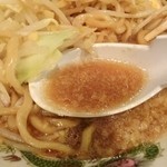 麺家 ぶんすけ - 非乳化の二郎的スープ