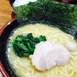 壱角家 - 醤油ラーメン 730円 ライスはサービス（11:00〜18:00）