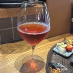 食堂Light - ベッカー プティ ロゼ  軽い酸味と柔らかな甘み