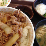 すき家 - 山かけオクラ牛丼＋健康セット