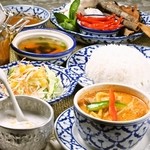 TOM THAI  - 【Lunch Menu】 レッドカレー