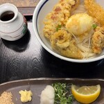 うどん 兎麦 阪急三番街店 - 