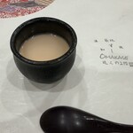 築地すしOmakase 近くの2階 - 