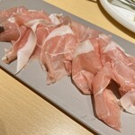 Ecru 117 - スペイン産生ハム（ハモンベジョータ）