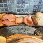 麺屋 みつば - 全て食感・味が異なる焼豚