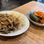 焼肉大衆酒場 真 肉焼屋 - 