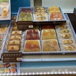 アンリシャルパンティエ - 