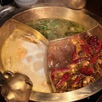 四川料理 花重 - 三色スープ