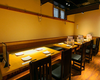 Katsugyo Shunsai Kushiyaki Tokoro Torimasa - 12名から15名ほど様までご宴会対応できるお席もございます。