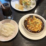 ぱんのみみ - 焼きチーズハンバーグ