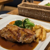 ビフトロ バイ ラ コクシネル - 