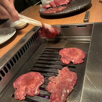 焼肉 矢澤 東京 - 薄切り葱タン