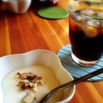 カフェ山猫軒 - セットのデザートとアイスコーヒー