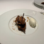 メゾン ポール・ボキューズ - 