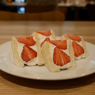 ラ・カンティーヌ セントル_0