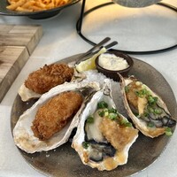 梅田 ワーフ - カキフライと焼き牡蠣
