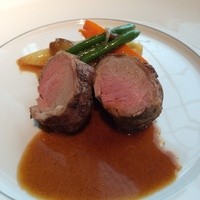 ベージュ アラン・デュカス 東京 - 