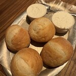 haracucci - 自家製燻製バター。旨過ぎて持ち帰りました（別料金）。