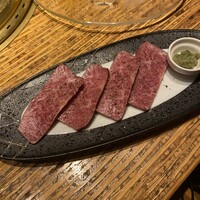 焼肉 龍園 西中洲店 - 