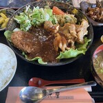 時代屋 ルフラン - デミソースたっぷりのコロッケととりもの唐あげ定食