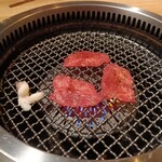 飛騨牛焼肉 牛ざんまい - 
