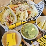 Guzman y Gomez 赤坂 - 