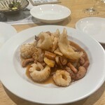 角打ち＋81 カネセ商店 - 確かイカのワタ炒め。これは濃厚且つ鮮度の良いイカ！かなり気に入りました