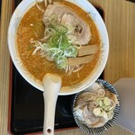 ラーメン とらじ食堂 - 